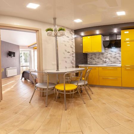 Yellow Loft Luxury Apartments With 2 Bedrooms Полтава Экстерьер фото